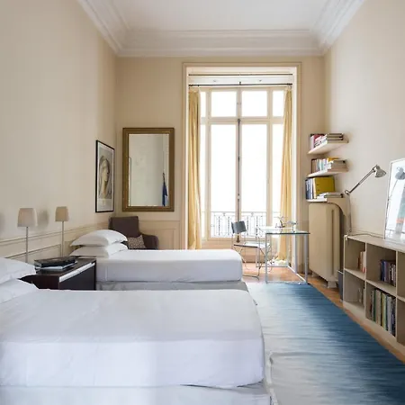Place Henri Bergson By Onefinestay Διαμέρισμα