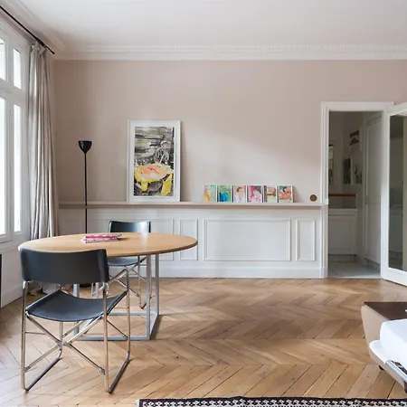 Place Henri Bergson By Onefinestay