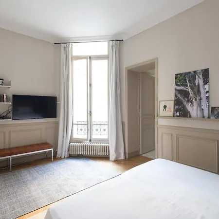 Place Henri Bergson By Onefinestay Παρίσι