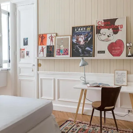Place Henri Bergson By Onefinestay Διαμέρισμα