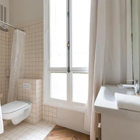 Διαμέρισμα Place Henri Bergson By Onefinestay Παρίσι