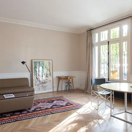 Place Henri Bergson By Onefinestay Διαμέρισμα Παρίσι
